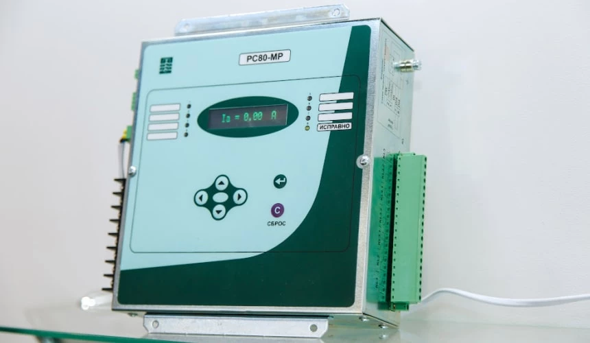 Микропроцессорное устройство защиты и автоматики PC80-MP
